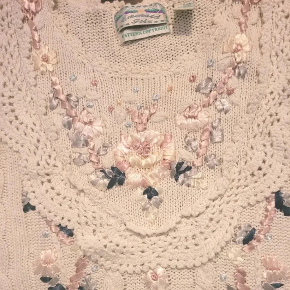 Vintage cream crochet lace pearls floral whimsy coquette cottagecore sweater M - Picture 4 of 14